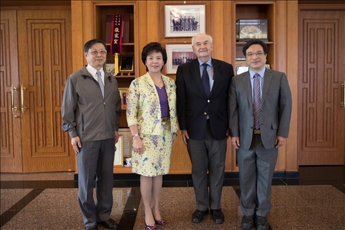 淡江熊貓講座開講(8)-聘請歐洲科學院院士Dr. Janusz Kacprzyk