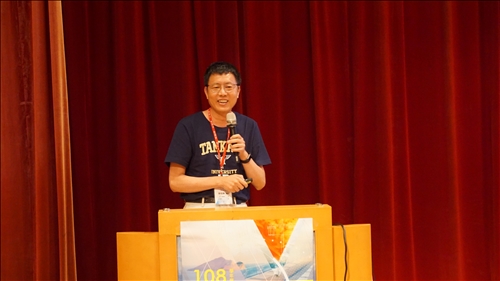 7-會計系顏信輝前主任，分享經驗。