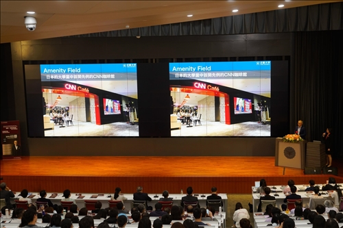 13-世耕石弘總務部長演講(2) (馮文星攝影)