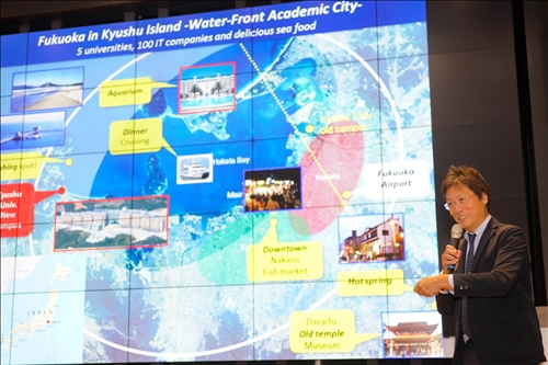 11-安達千波矢教授演講(馮文星攝影)