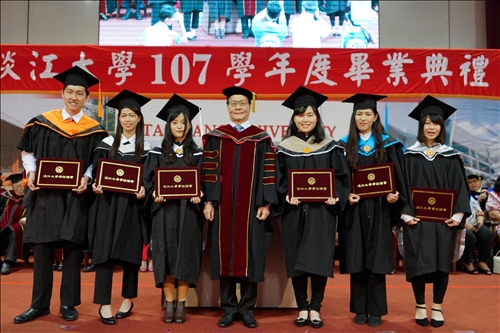 107學年度畢業典禮～企業最愛22載•璀燦淡江第五波