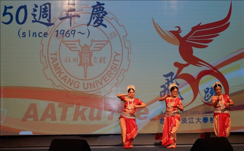 台北市校友會50週年慶•飛躍50～無限奔馳