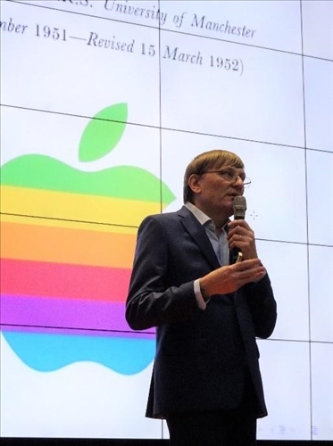 10-Dr. Benoit Pertame演講(馮文星攝影)