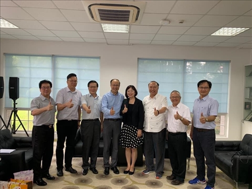 8-108年8月9日本校與上海復旦大學進行姊妹校會談，以強化兩校的校務交流。