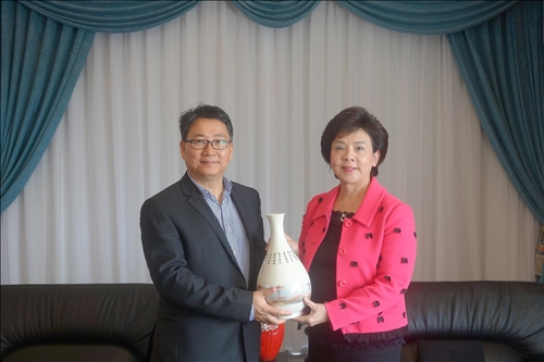 淡江熊貓講座開講(7)-聘請姊妹校加拿大阿薩巴斯卡大學林復華教授