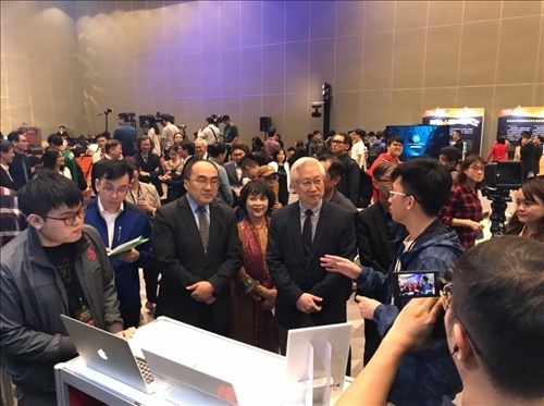 3-本校資工系「馬訓冷凝」隊參加AIGO解題競賽，進行三立新聞系統展示，獲頒優等獎30萬元。