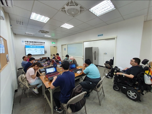 講述如何撰寫一份完整的企畫書