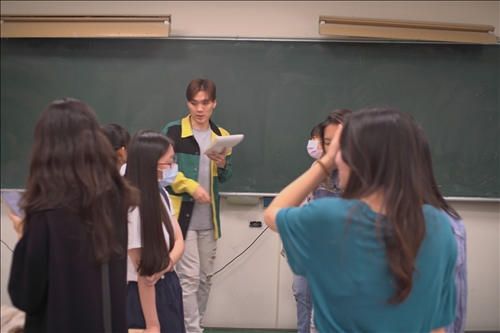 Q&A時間，大家一起來動動腦，動動手，動動腳。