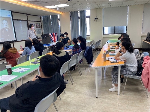 吳怡芬老師帶大家認識愛倫坡