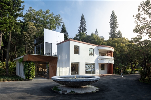 校史館暨張建邦創辦人紀念館