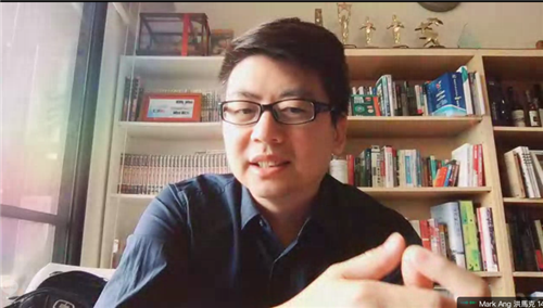 洪馬克導演透過視訊授課