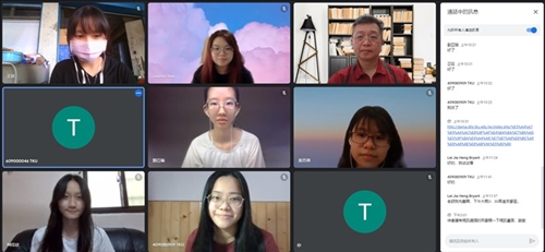 教師林信成教授與線上學員合照