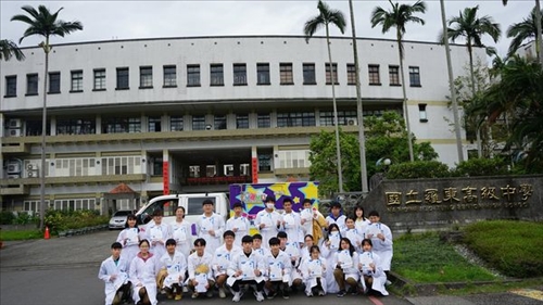 羅東高中的學生們