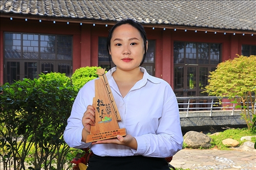 _YU_2132_e6_8b_b7_e8_b2_9d(1)