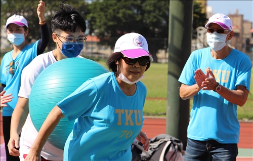 校慶趣味競賽樂齡運動會
