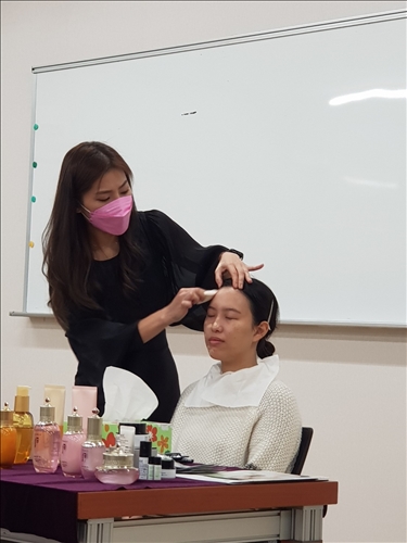 職場彩妝實務教學