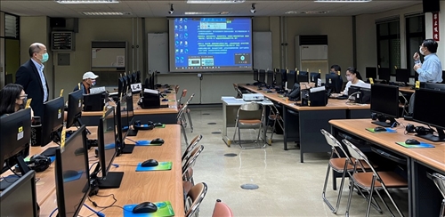 (215) iClass 學習平台「遠距教學因應工作坊」(第一梯)(0526-1)