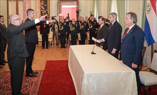 費卡洛大使宣誓就職