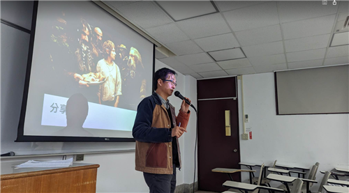 3/27，第二次工作坊上課，陳松琳分享故事敘事的重要性：敘事者想要改變什麼？是至為重要的核心問題。