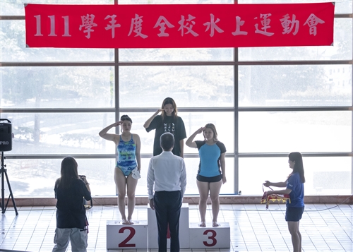 紹謨紀念游泳館內景-09