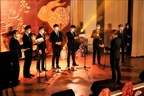 宏兔大展詠青春