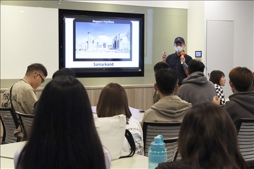 仁武高中國際萬花筒