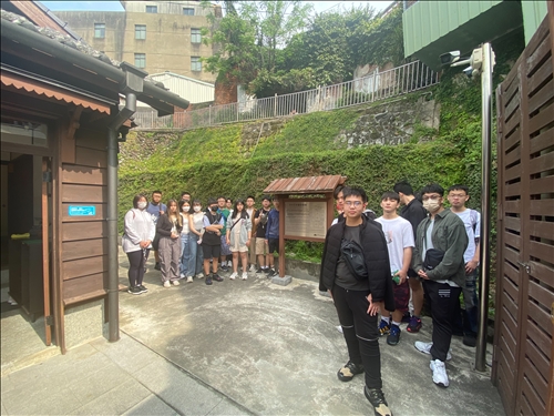 日本警察宿舍合影