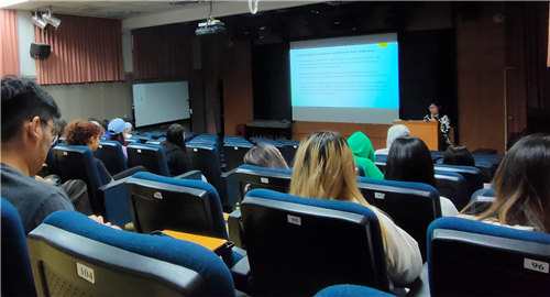 02_Guest speaker---Ms. Wenwen Lin gives the opening of subjected speech. 開場!