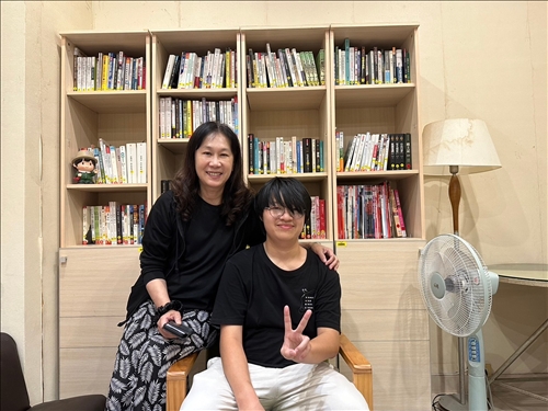 老師關懷學生住宿生活