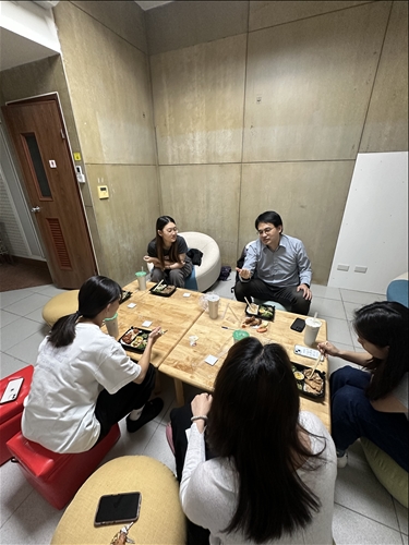 老師說明學分採認的相關規定