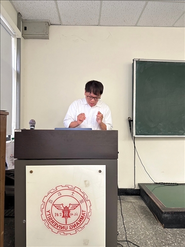 主講人與ChatGPT的即時對話