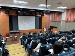 蔡如歆老師介紹藝術行政工作