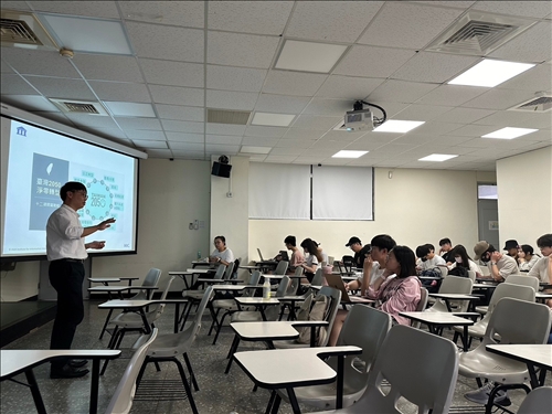 主講人解說氫能在地震國家的發展意義