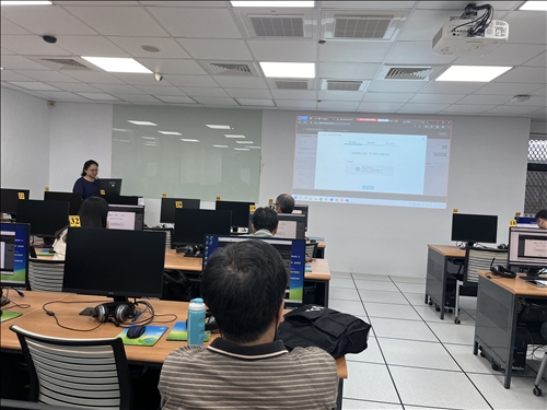 (214) iClass學習平台「學期成績上傳」工作坊_第一梯1122-1