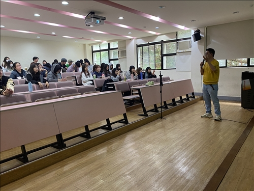 業師與學生互動