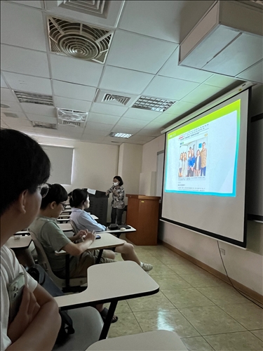 許世宜老師介紹研究相關報導提高學生興趣