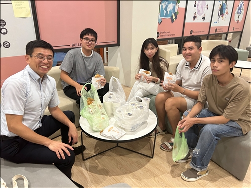 老師與學生樂相聚。