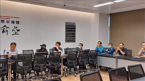 參與師生專注聆聽