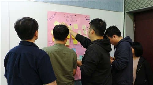 新聘教師熱烈參與分享與交流活動