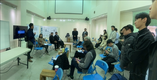 邀請之外評來賓對於同學成果發表會之展現進行最後之講評與鼓勵