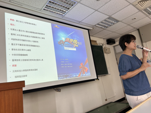 陳貴芝榮譽理事長到班開講服務與溝通技巧