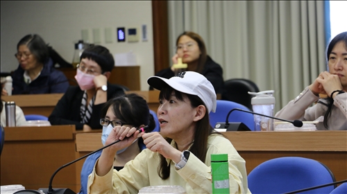 與會老師們積極參與並提出問題作討論