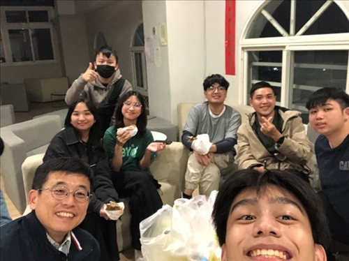 導師與學生歡樂時光