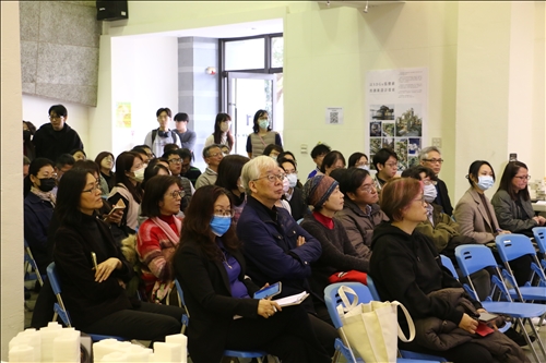 與會老師專注參與研習活動