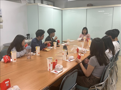 系主任說明活動目的