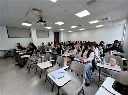 講者回應同學的問題