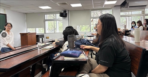 講者與學生的直接對話