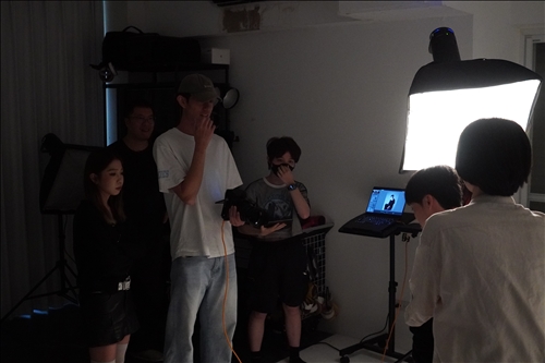 同學親手調光拍攝