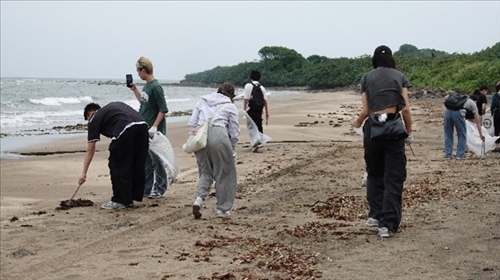 洲子灣淨灘行動