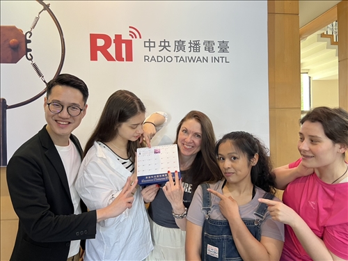 俄文系四年級杜佳馨同學於中央廣播電台俄文組實習
